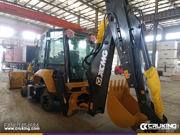 Antigua - 1 Unit XCMG XC870K Backhoe loader & XCMG XS143J Road Roller