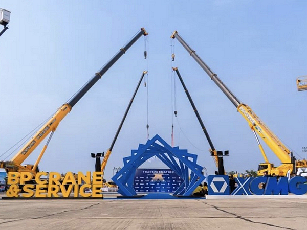 XCMG Brings Its “Tropical Special Machine