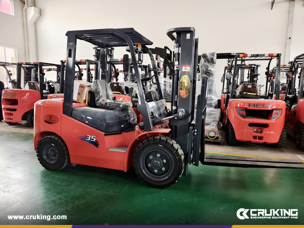 Uganda - 1 Unit HELI CPCD35-XC30K2 Diesel Forklift