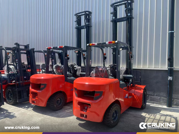 Philippines - 1 Unit HELI CPCD60 Forklift & 5 Units HELI CPCD38 Forklift