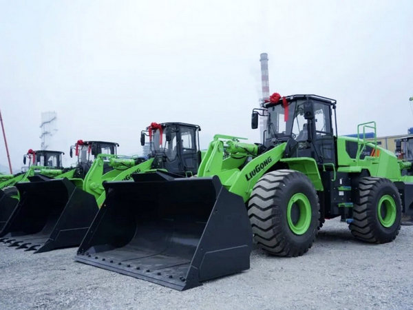 The Rise of Green Energy: A New Wave of Opportunity for Construction Machinery